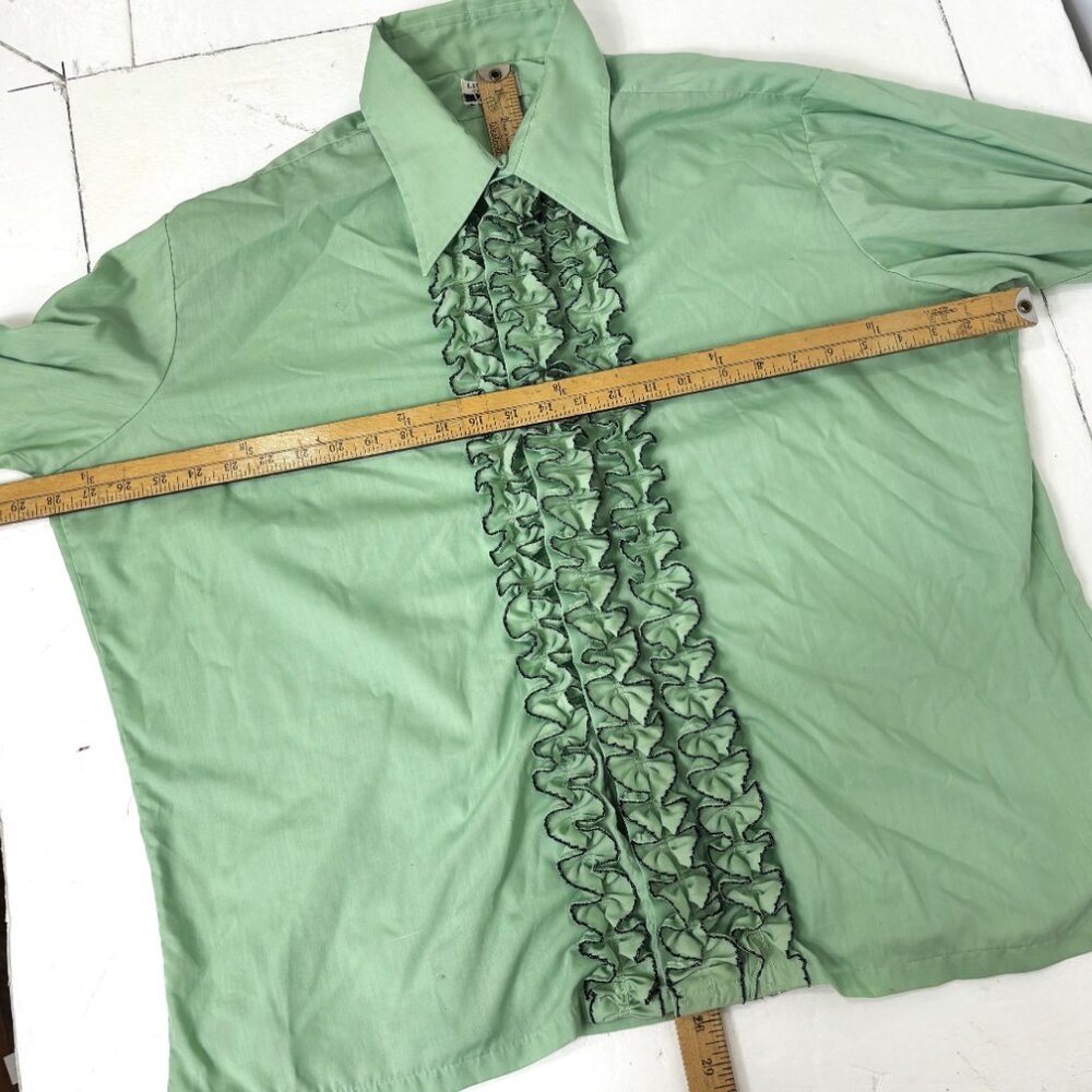 Green Ruffled Men's Shirt - Picture 7 of 8